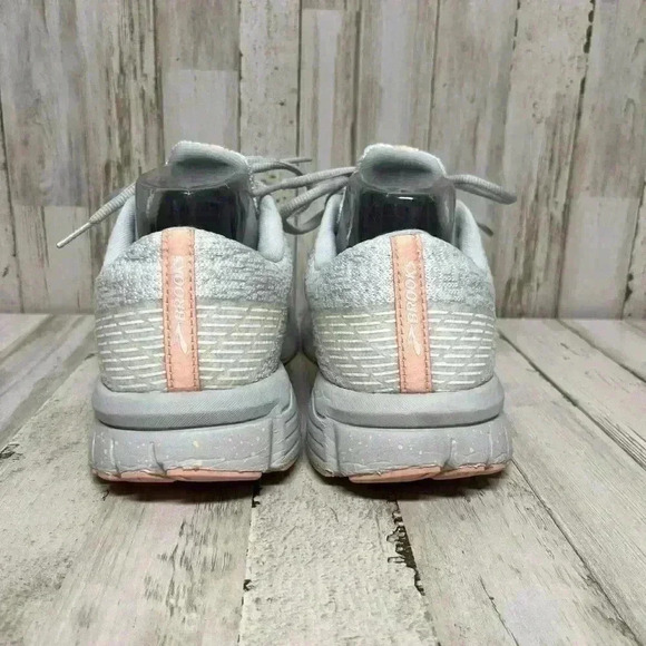 Brooks Signal 3 Womens 11 Running Sneaker White Oyster Tropical Peach Athleisure - Picture 8 of 10